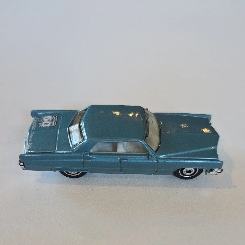 60th Anniversary Hot Wheels Cadillac Sedan DeVille '69 Diecast Car Model